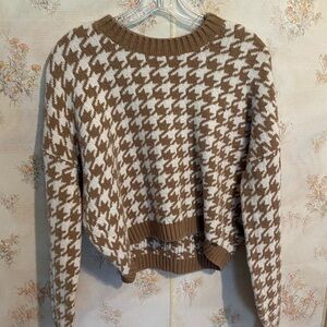 Hollister Brown and White Crew Neck Sweater with Bold Houndstooth Pattern